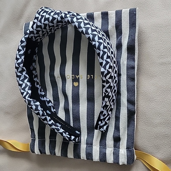 Headband - Picture 2 of 3